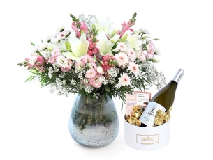 bouquet of wishes, white wine and chocolate