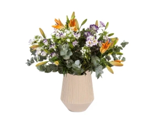 An orange, white & purple flowes delivery zer4u il