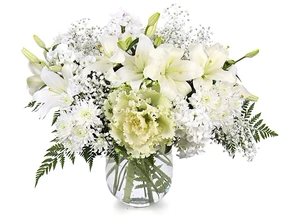 'Amelia' flower bouquet in festive white tones