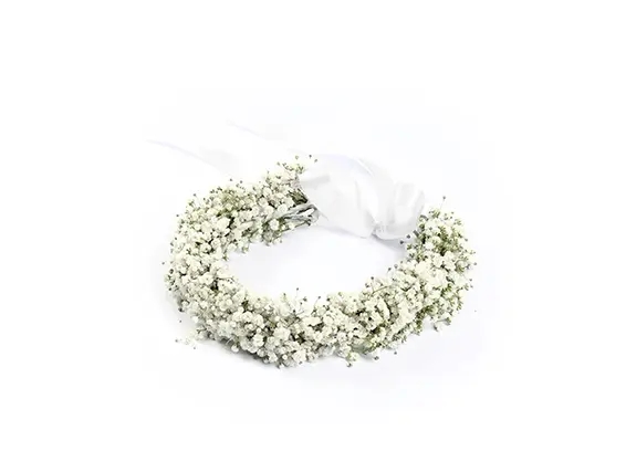 A Blanc Flowers Crown