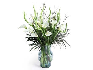 Yafit Bouquet in shades of white