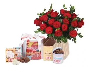 Red roses bouquet & Chocolate