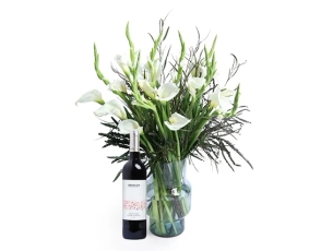 Yafit Bouquet in shades of white. comes with red wine