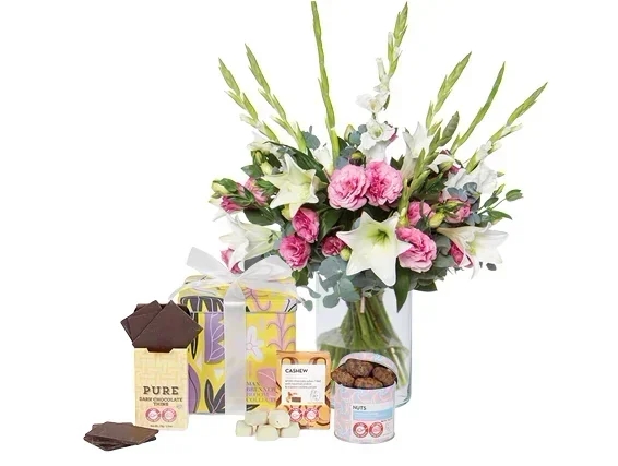 The "Always Love" bouquet consists of white & pink flowers + chocolate gift box